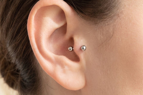 Piercing tragus argento
