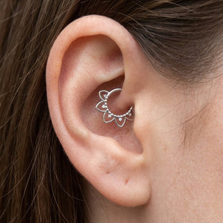 Titanium Ring Lotus Flower Clicker