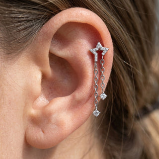 Titanium Top Star Outline With Double Chain Internally Threaded – getragen
